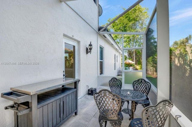 375 SW 16th St, Boca Raton, FL 33432