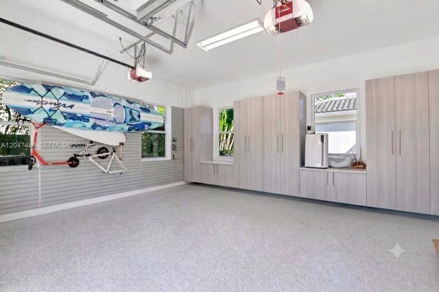 375 SW 16th St, Boca Raton, FL 33432