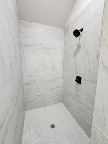 11705 NW 102nd Street, Yukon, OK 73099