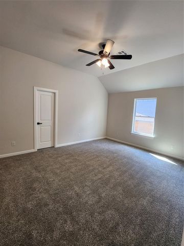 11705 NW 102nd Street, Yukon, OK 73099