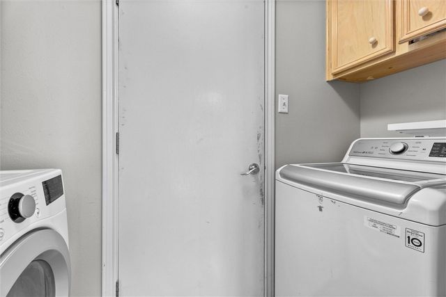 600 Coachlight Court, College Station, TX 77845