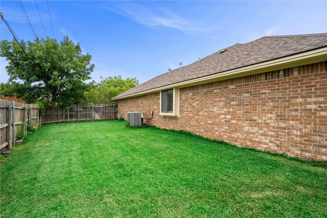 600 Coachlight Court, College Station, TX 77845