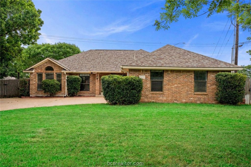 600 Coachlight Court, College Station, TX 77845 — photo 3