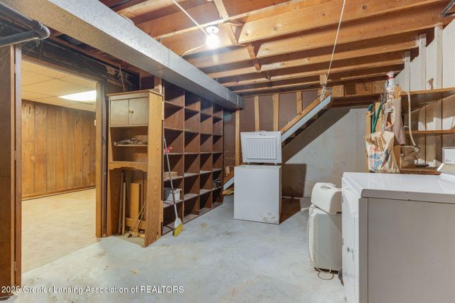 6955 Richard Road, Lansing, MI 48911