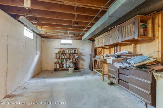 6955 Richard Road, Lansing, MI 48911