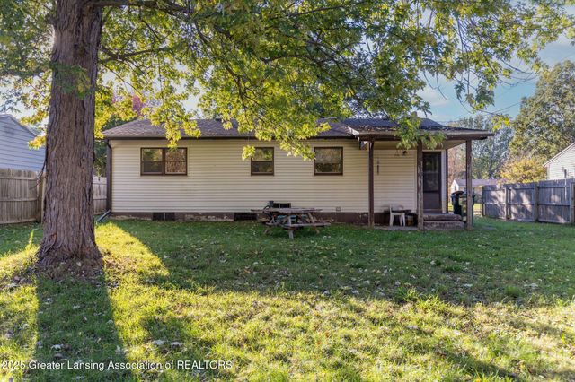 6955 Richard Road, Lansing, MI 48911