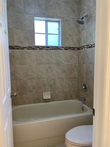 5064 SE Mariner Garden Circle, Stuart, FL 34997