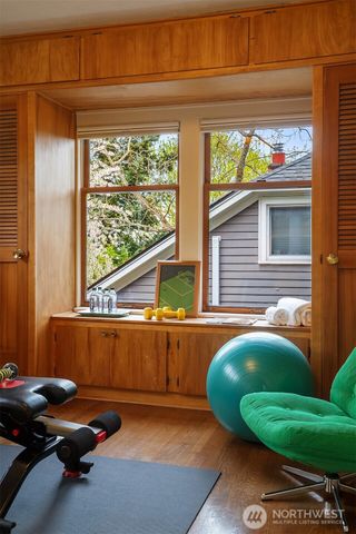 314 NE 56th Street, Seattle, WA 98105