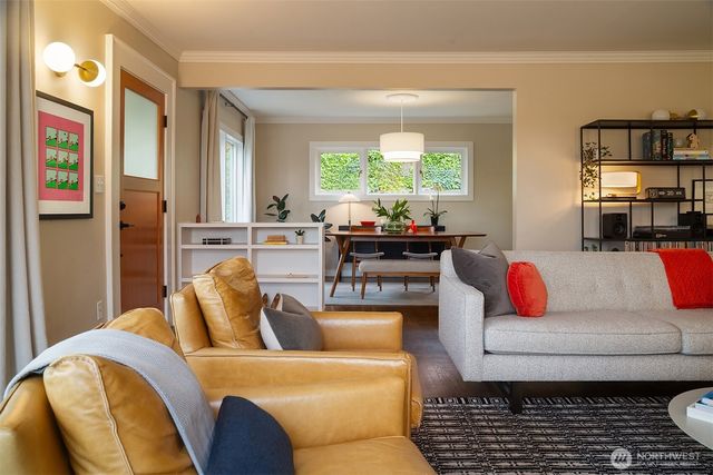 314 NE 56th Street, Seattle, WA 98105