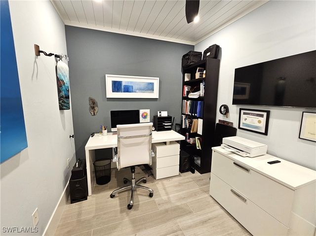 10620 Gulf Shore DR 201, Naples, FL 34108