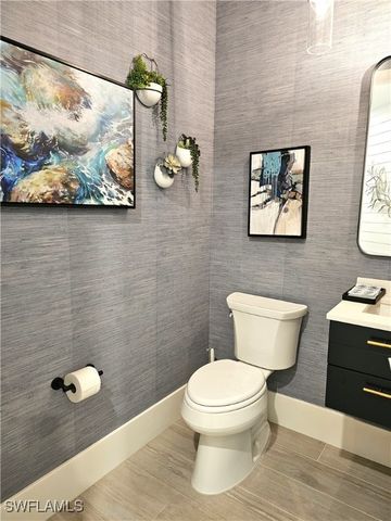 10620 Gulf Shore DR 201, Naples, FL 34108