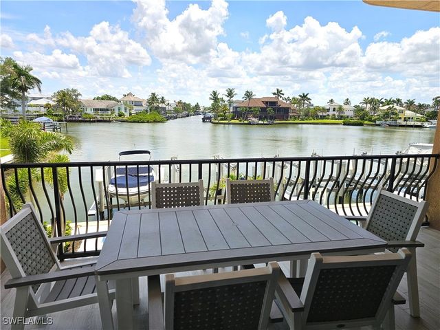 10620 Gulf Shore DR 201, Naples, FL 34108