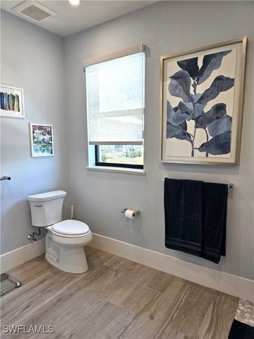 10620 Gulf Shore DR 201, Naples, FL 34108