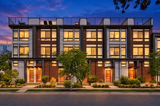 720 N 43rd St, Seattle, WA 98103