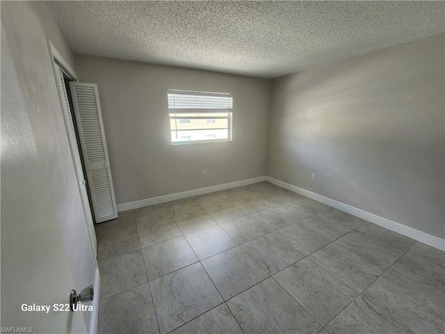 3325 Airport RD N N8, Naples, FL 34105