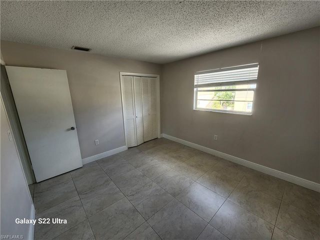 3325 Airport RD N N8, Naples, FL 34105