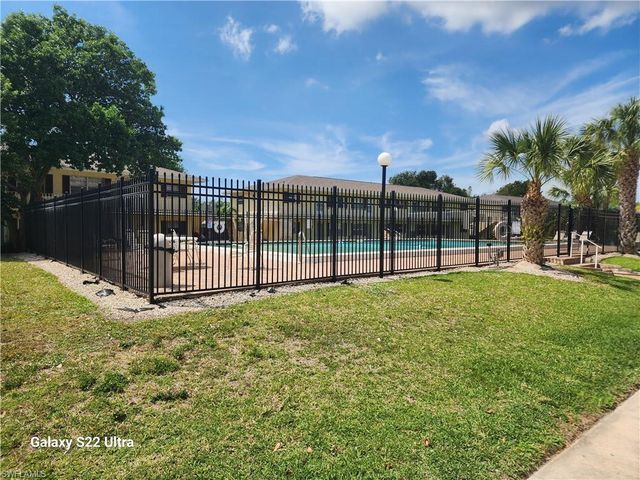 3325 Airport RD N N8, Naples, FL 34105