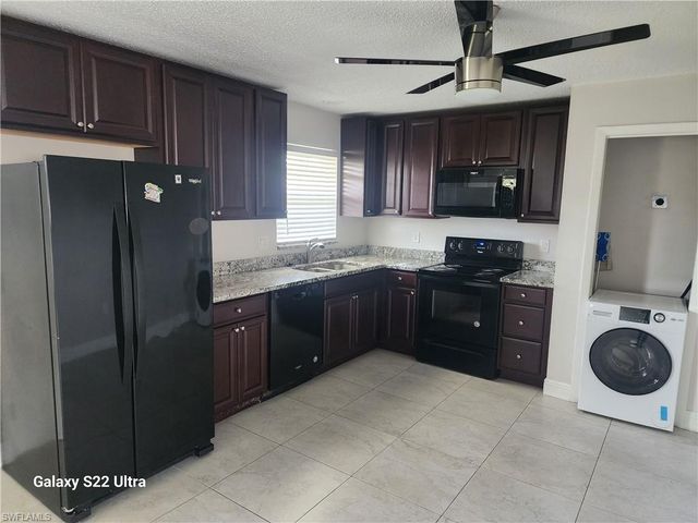 3325 Airport RD N N8, Naples, FL 34105