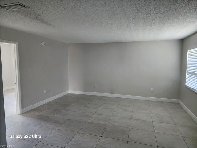 3325 Airport RD N N8, Naples, FL 34105