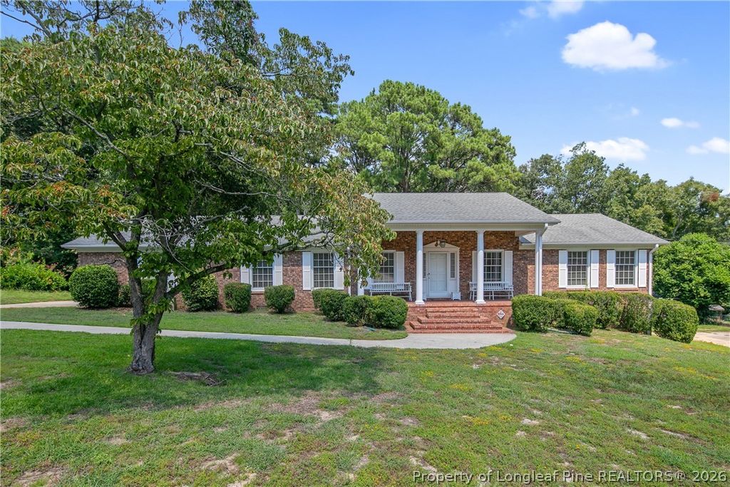 225 Vivian Drive, Fayetteville, NC 28311 — exterior
