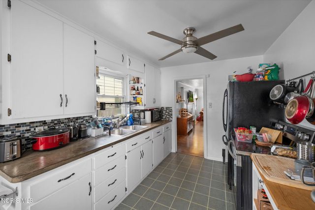 3536 Wyckliffe Parkway, Toledo, OH 43606