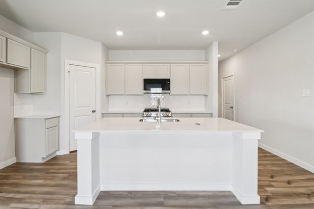 1616 Sumac Drive, Alvarado, TX 76009