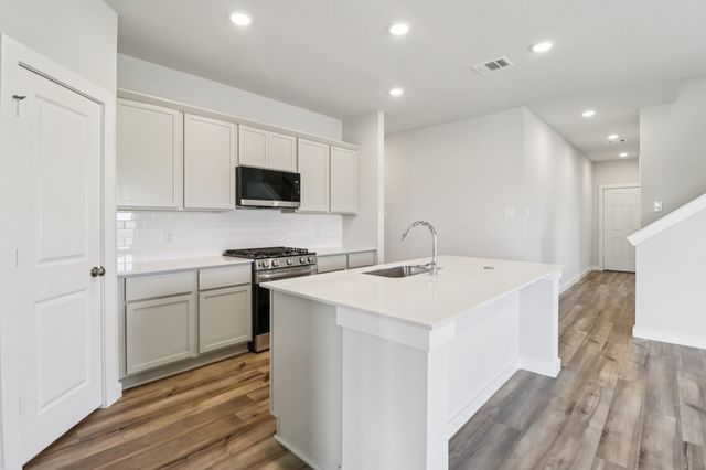 1616 Sumac Drive, Alvarado, TX 76009
