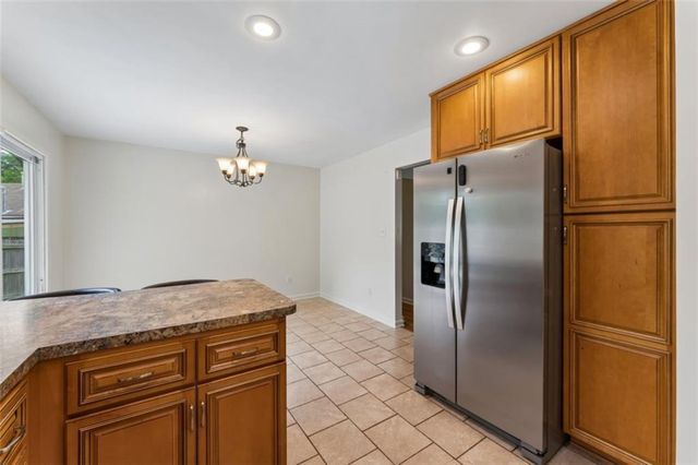 2400 Woodend Avenue, Kansas City, KS 66106