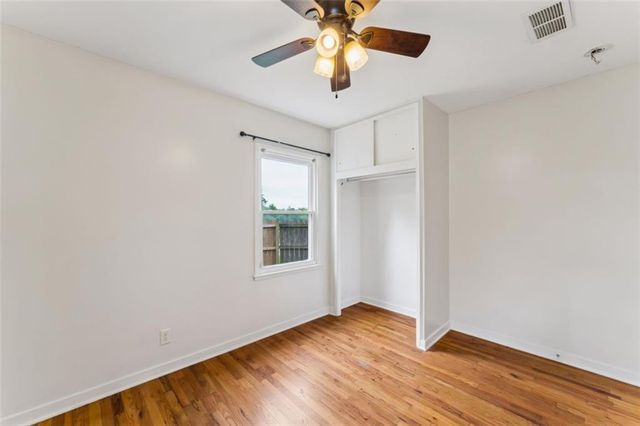 2400 Woodend Avenue, Kansas City, KS 66106