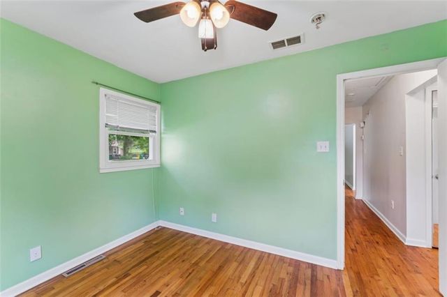 2400 Woodend Avenue, Kansas City, KS 66106