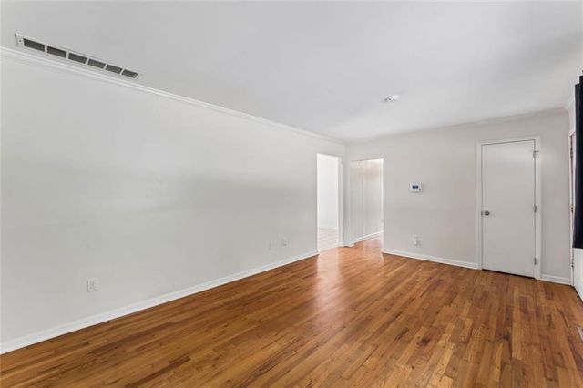 2400 Woodend Avenue, Kansas City, KS 66106