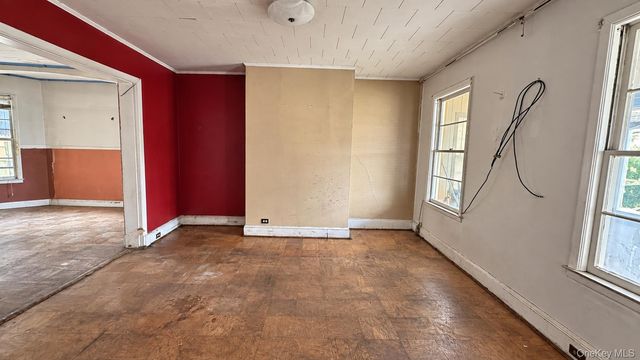 33 S Terrace Avenue, Mount Vernon, NY 10550