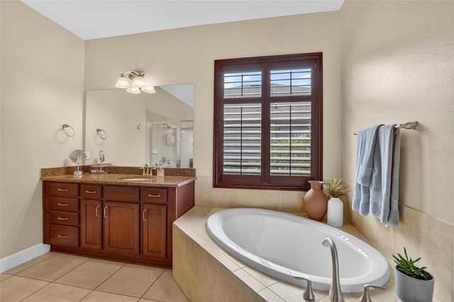 7959 HAMPTON LAKE DRIVE, Tampa, FL 33647