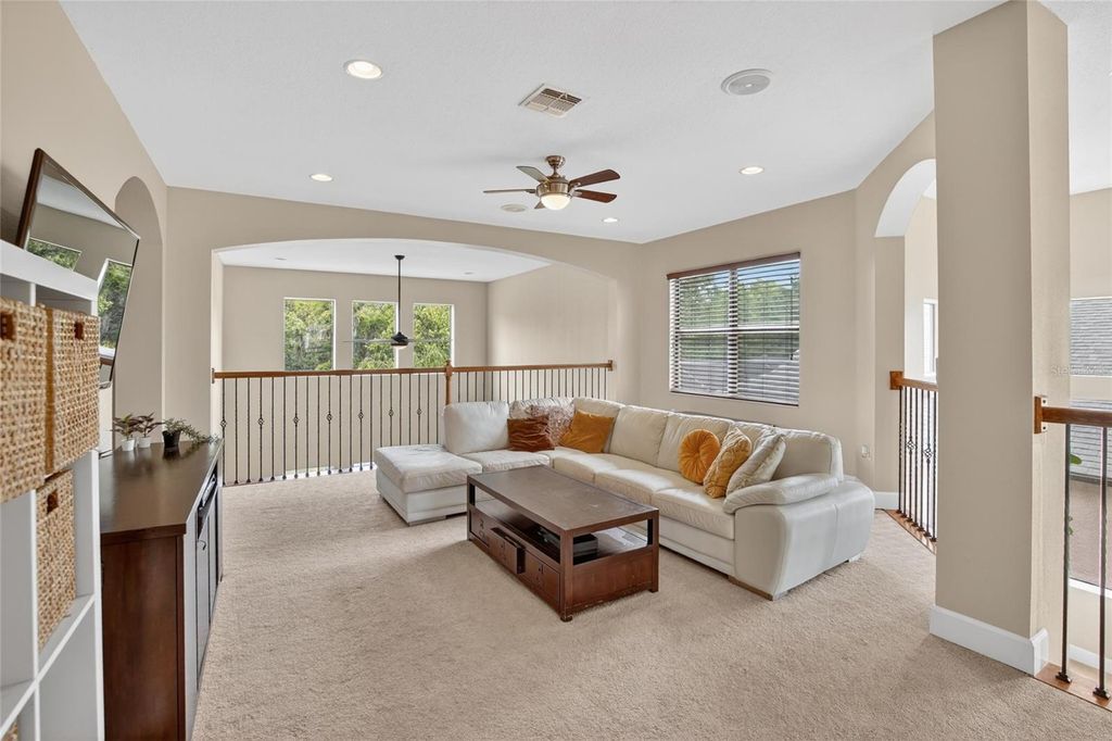 Image 41 of property listing at 7959 HAMPTON LAKE DRIVE, Tampa, FL 33647