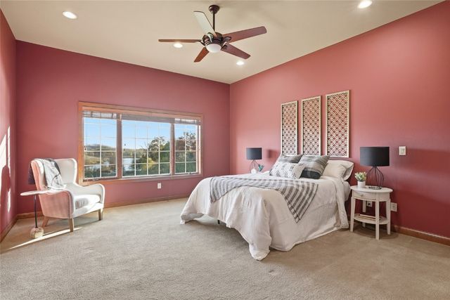 245 Auburn East Ln, Coralville, IA 52241