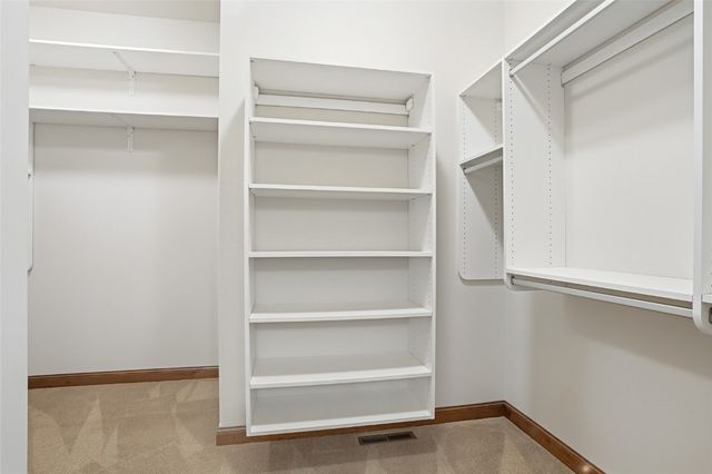 245 Auburn East Ln, Coralville, IA 52241