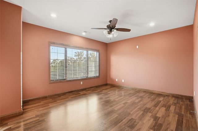 245 Auburn East Ln, Coralville, IA 52241