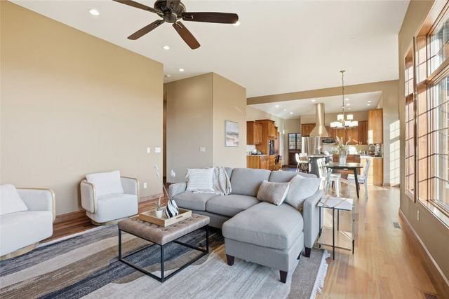 245 Auburn East Ln, Coralville, IA 52241