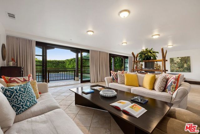 24834 Pacific Coast Highway, Malibu, CA 90265