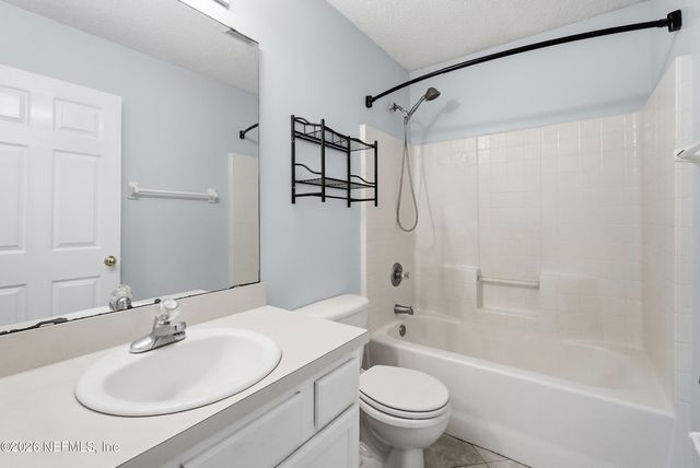 6849 RIDGEVIEW Avenue, Jacksonville, FL 32244