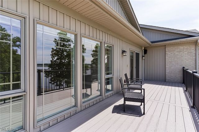558 Bayshore Boulevard, Lake Milton, OH 44429