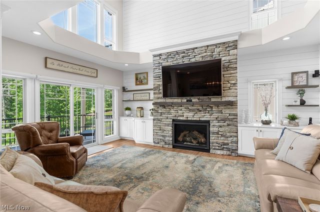 558 Bayshore Boulevard, Lake Milton, OH 44429