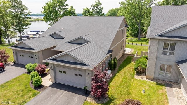 558 Bayshore Boulevard, Lake Milton, OH 44429