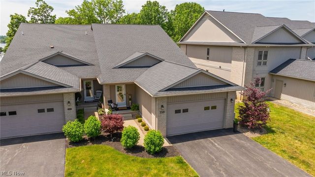 558 Bayshore Boulevard, Lake Milton, OH 44429