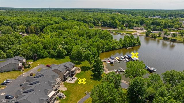 558 Bayshore Boulevard, Lake Milton, OH 44429