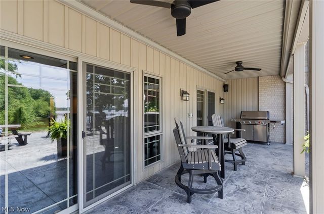 558 Bayshore Boulevard, Lake Milton, OH 44429
