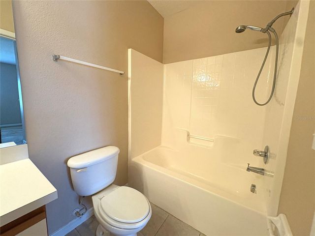 6017 PORTSDALE PLACE 202, Riverview, FL 33578