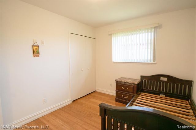 2238 Nadine Drive, Sterling Heights, MI 48310