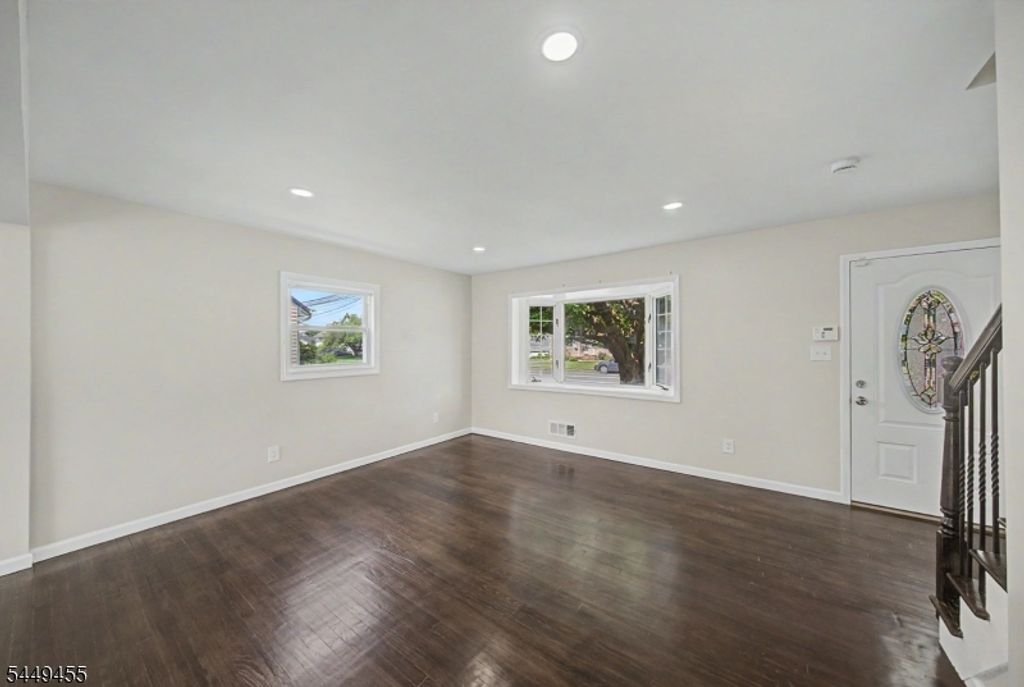 699 Bloomfield Ave, Clifton City, NJ 07012 — photo 4