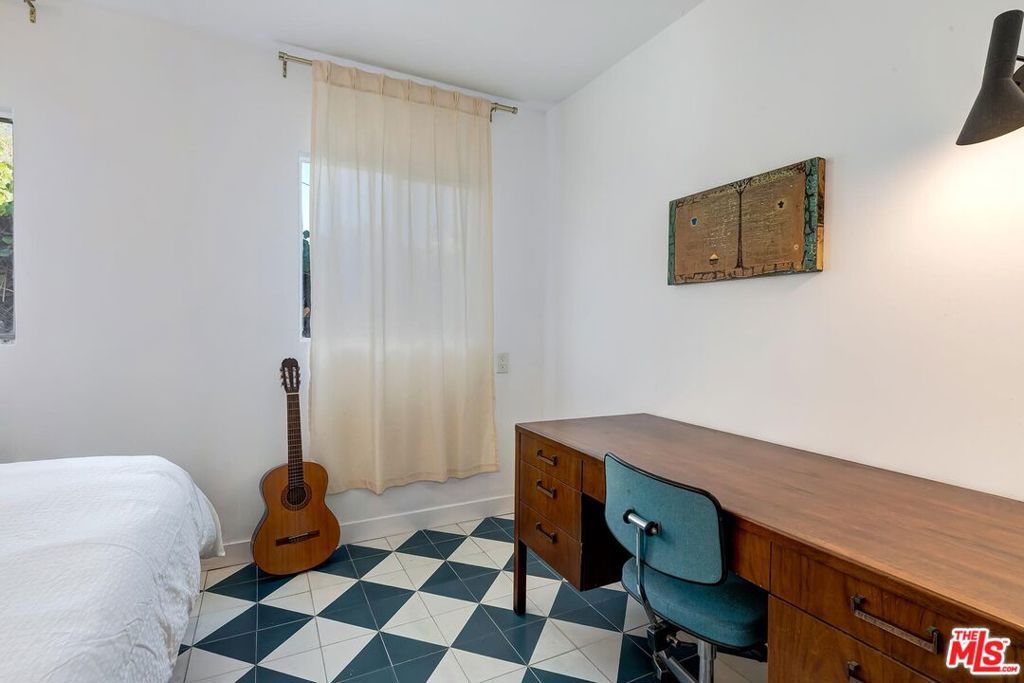 Image 24 of property listing at 4465 Don Miguel Drive, Los Angeles, CA 90008